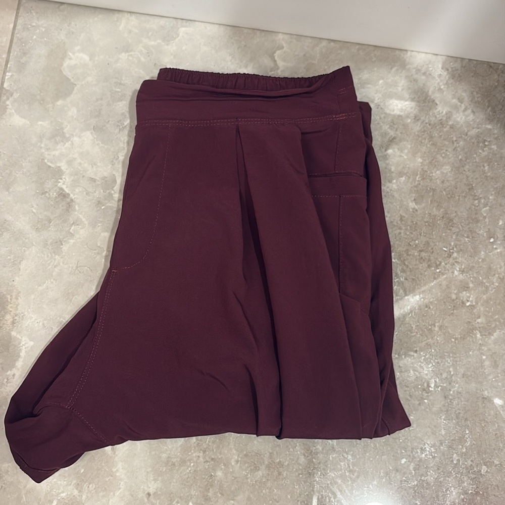 Lululemon Pleated Pants- Women's Burgundy Pants- Size 8